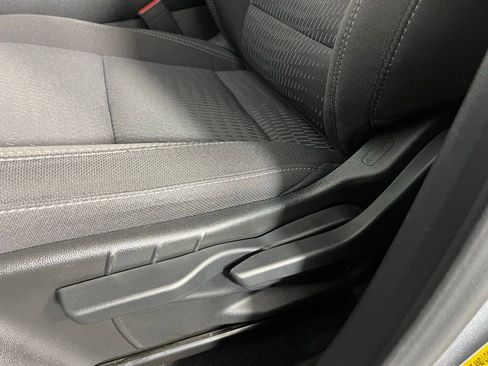 Used 2025 Chevrolet Equinox LT image 22