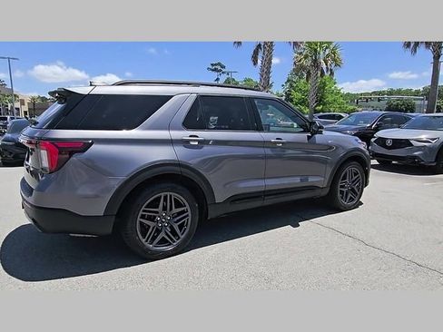 Used 2025 Ford Explorer ST-Line w/ Premium Package RWD image 27