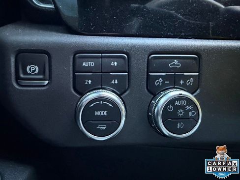 Certified 2025 GMC Sierra 1500 Elevation w/ Preferred Package AWD/4WD image 12