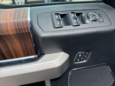Used 2015 Ford F150 Lariat AWD/4WD image 24