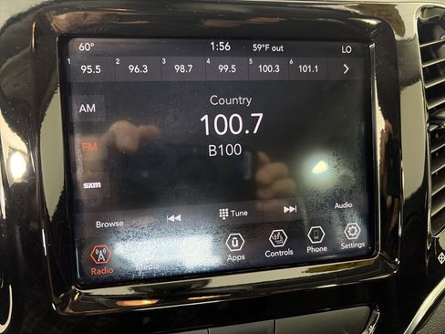 Used 2020 Jeep Cherokee Limited AWD/4WD image 20