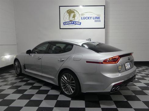Used 2018 Kia Stinger image 11