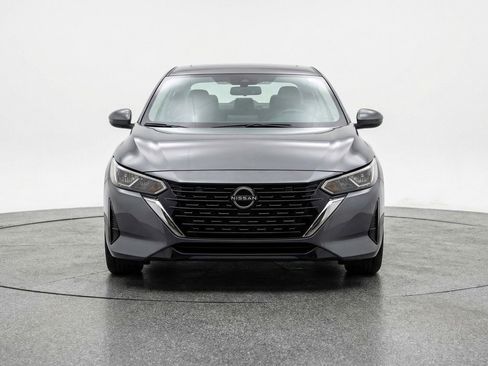 Used 2025 Nissan Sentra SV FWD image 2