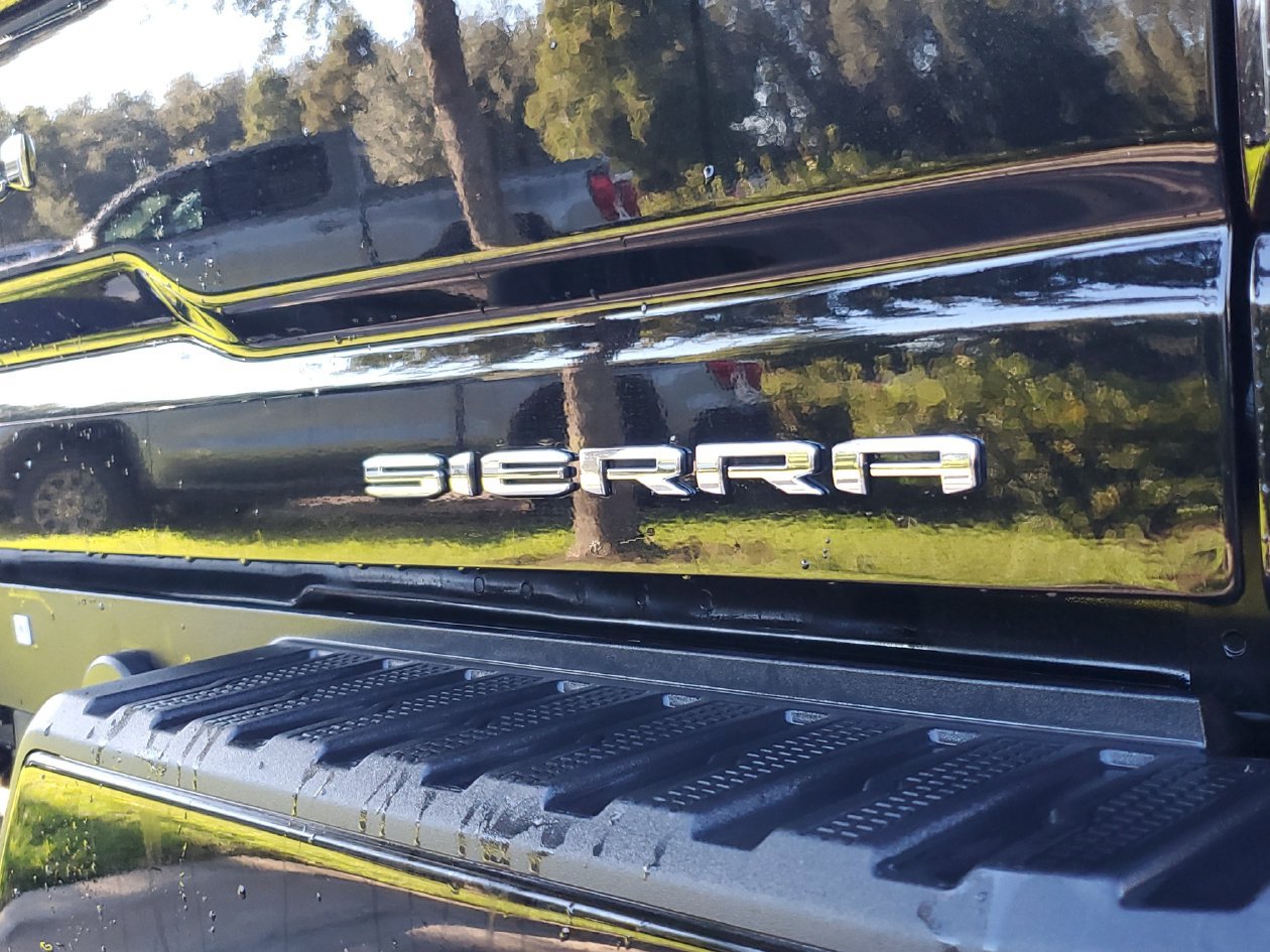 Used 2024 GMC Sierra 2500 Denali w/ Technology Package AWD/4WD image 7