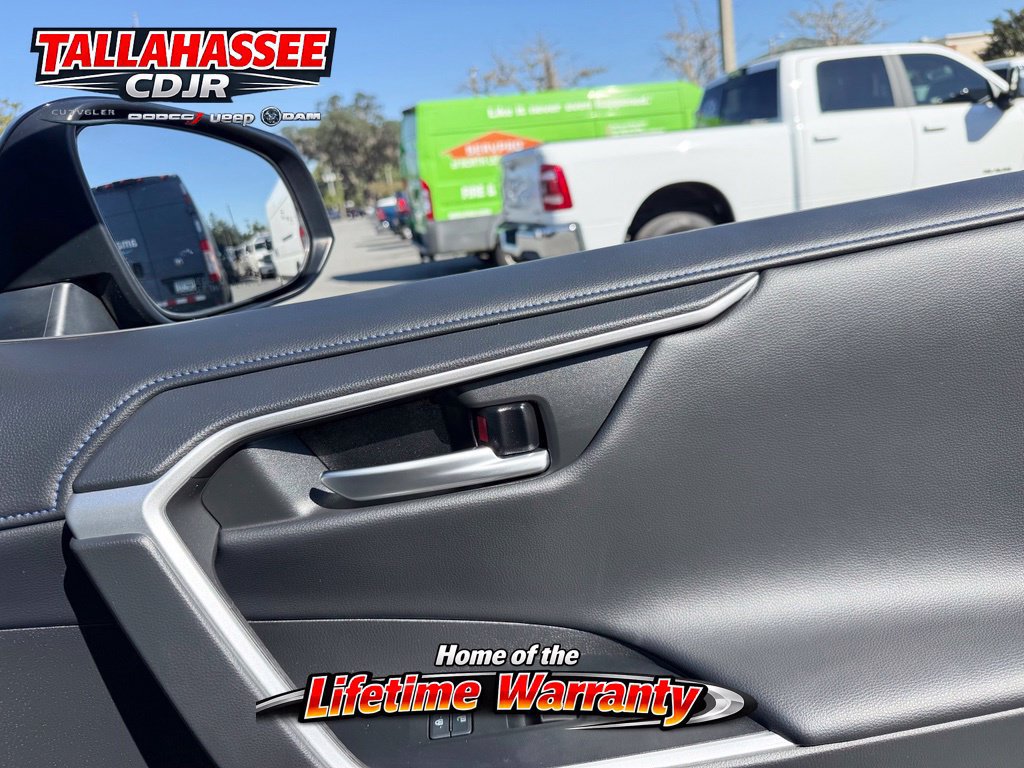 Used 2023 Toyota RAV4 XSE AWD/4WD image 42