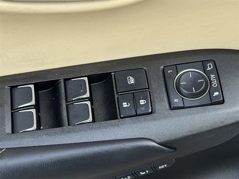 Used 2021 Lexus NX 300 FWD w/ Premium Package image 18