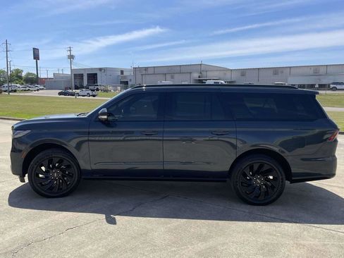 Used 2025 Lincoln Navigator L Reserve w/ Jet Appearance Package AWD/4WD image 6