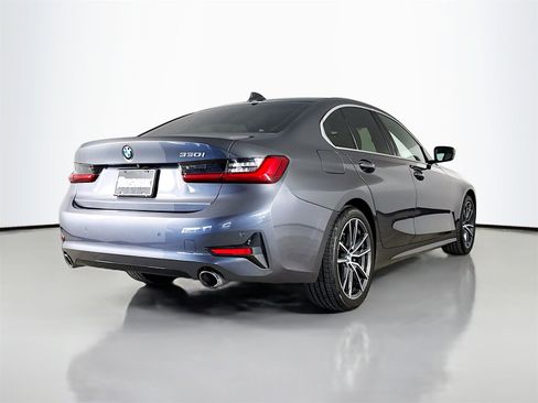 Used 2021 BMW 330i Sedan w/ Premium Package image 7