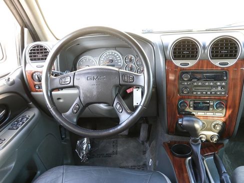 Used 2004 GMC Envoy SLT image 70