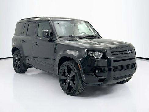 New 2026 Land Rover Defender 110 X-Dynamic SE AWD/4WD image 3