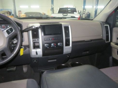 Used 2010 Dodge Ram 1500 Truck SLT image 37