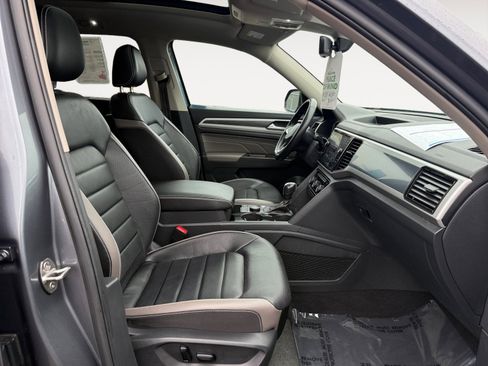 Certified 2023 Volkswagen Atlas SEL Premium image 19