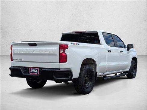 Used 2024 Chevrolet Silverado 1500 W/T w/ Trailering Package AWD/4WD image 5