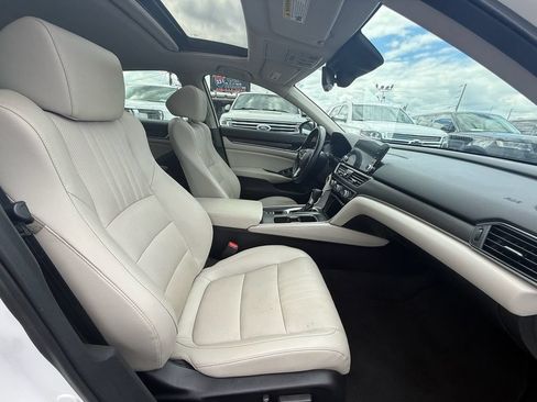 Used 2018 Honda Accord EX-L image 23
