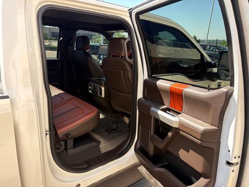 Certified 2022 Ford F350 King Ranch w/ King Ranch Ultimate Package AWD/4WD image 25