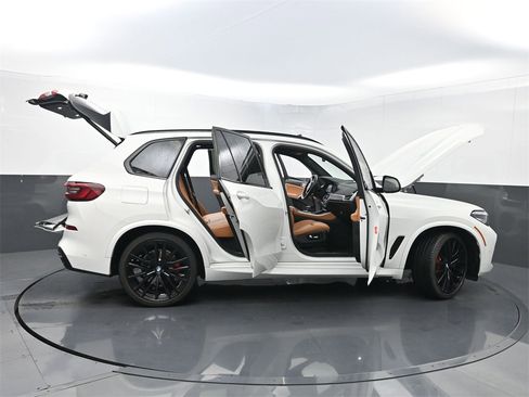 Used 2022 BMW X5 sDrive40i w/ M Sport Package image 39
