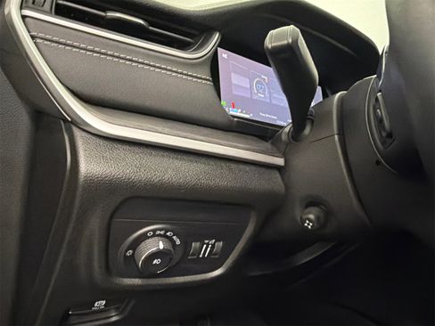 Used 2022 Jeep Grand Cherokee L Limited w/ Luxury Tech Group II image 35