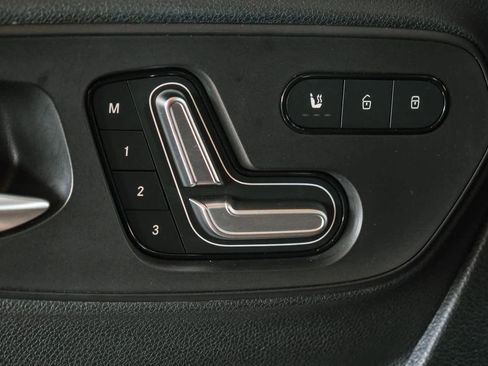 Used 2024 Mercedes-Benz Sprinter 2500 image 24