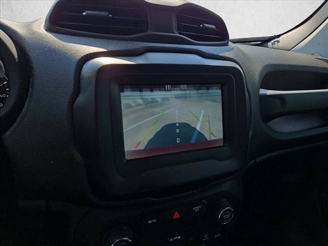 Used 2020 Jeep Renegade Altitude FWD image 11