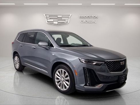 Used 2020 Cadillac XT6 Premium Luxury image 1