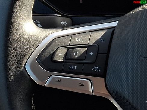 Used 2022 Volkswagen Taos SE image 20