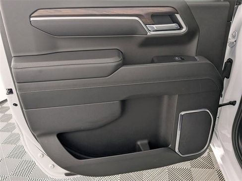 Used 2025 GMC Sierra 1500 SLT image 28