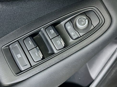Used 2025 Subaru Outback Premium AWD/4WD image 15