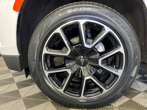 Used 2023 Chevrolet Tahoe RST w/ Luxury Package image 14