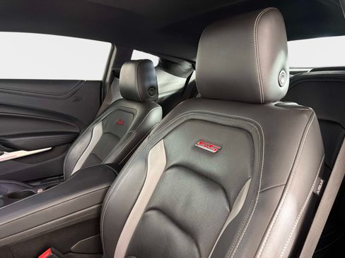 Used 2022 Chevrolet Camaro SS RWD image 24