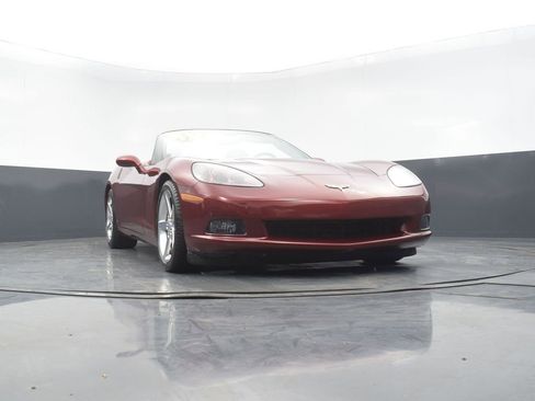 Used 2006 Chevrolet Corvette Convertible w/ Preferred Equipment Group RWD image 39