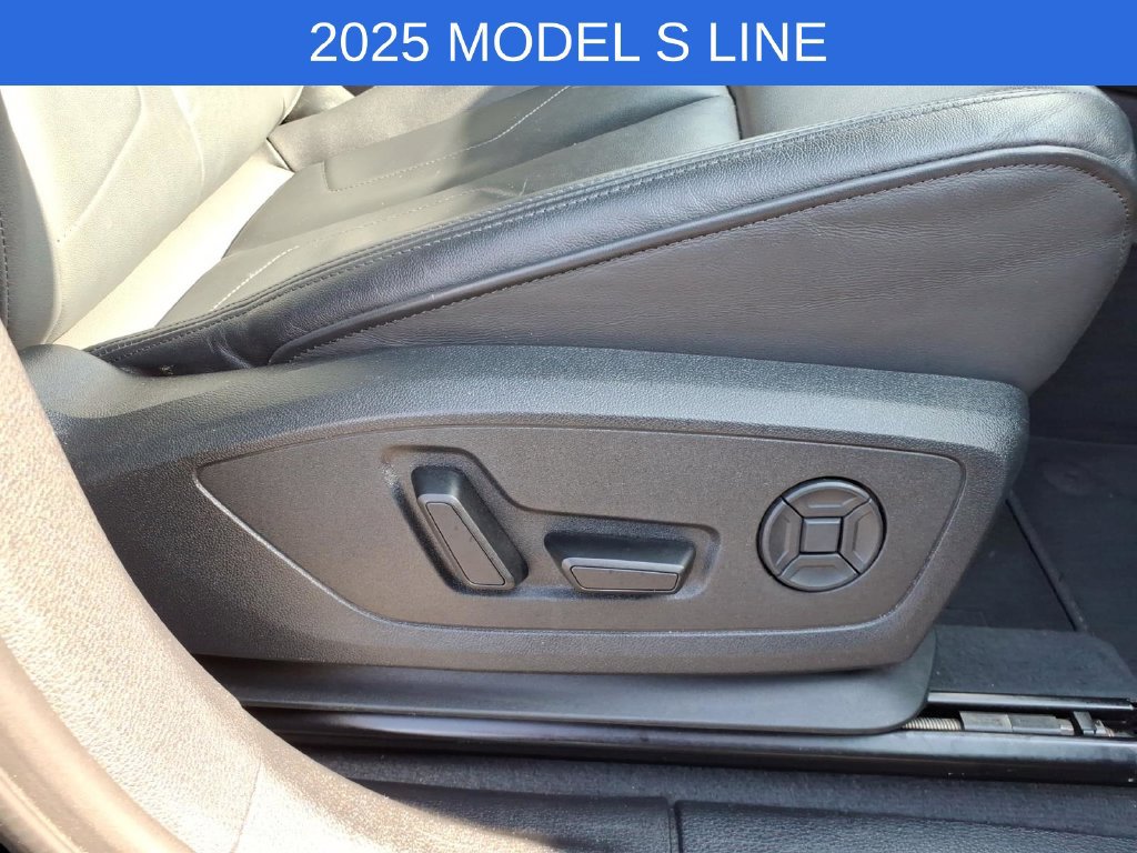 Used 2025 Audi Q3 2.0T Premium AWD/4WD image 15