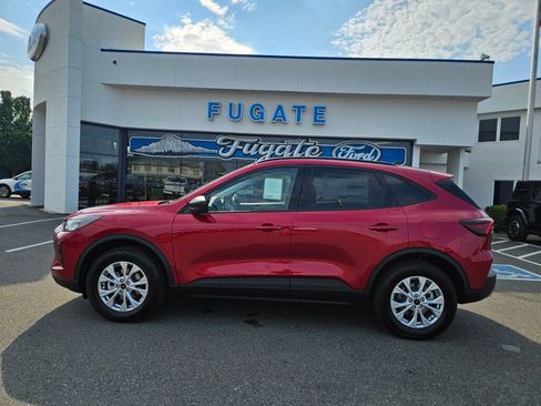 New 2025 Ford Escape Active w/ Cold Weather Package image 1