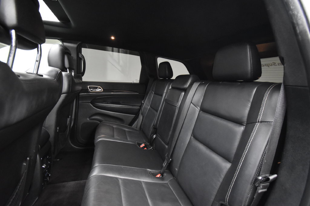 Used 2017 Jeep Grand Cherokee Limited AWD/4WD image 19