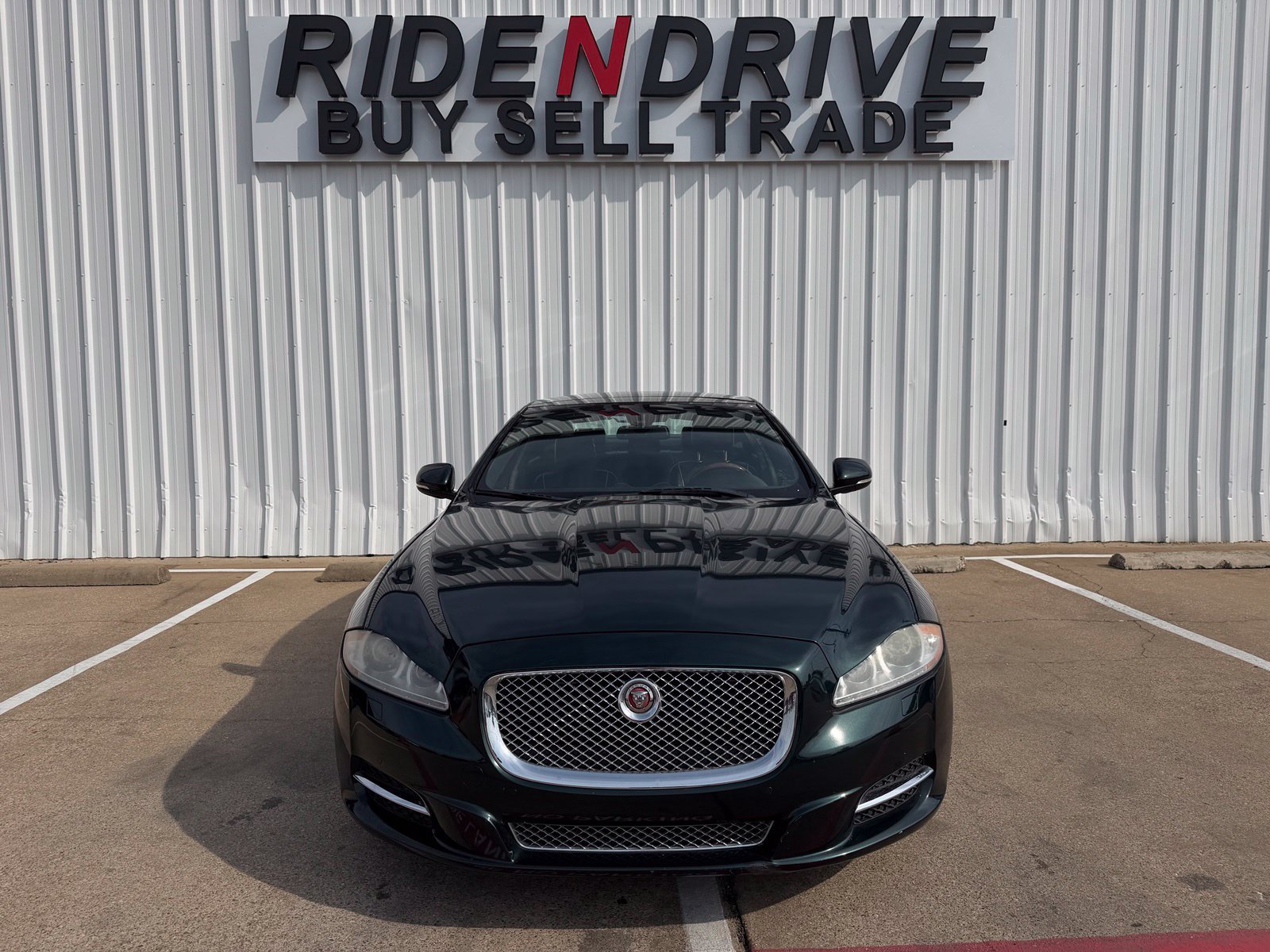 Used 2015 Jaguar XJ L Portfolio RWD image 11