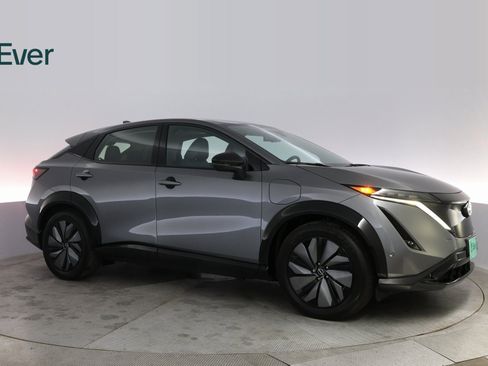 Used 2024 Nissan Ariya AWD image 5
