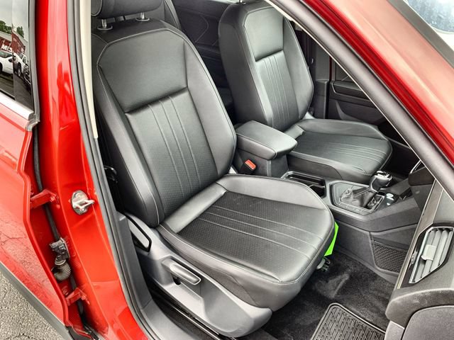 Used 2023 Volkswagen Tiguan SE FWD image 26