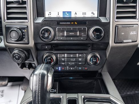 Used 2018 Ford F150 Raptor w/ Equipment Group 802A Luxury image 16