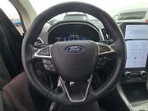 Certified 2022 Ford Edge SEL w/ Convenience Package image 6