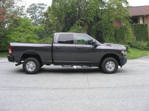 Used 2024 RAM 2500 Tradesman AWD/4WD image 7