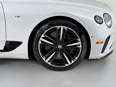 Used 2022 Bentley Continental GT AWD/4WD image 37