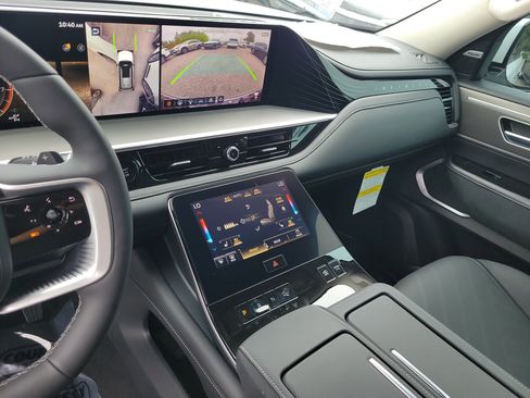 New 2026 INFINITI QX80 Luxe image 20