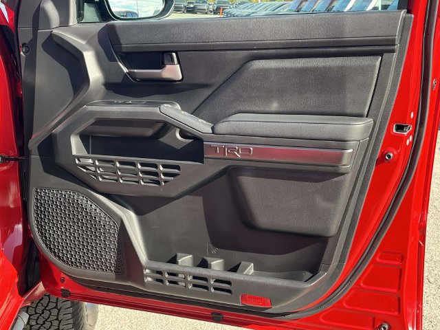 Used 2025 Toyota Tacoma TRD Off-Road AWD/4WD image 24