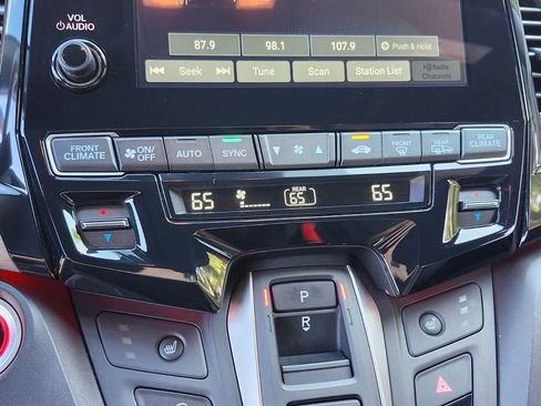 Certified 2024 Honda Odyssey Sport image 26