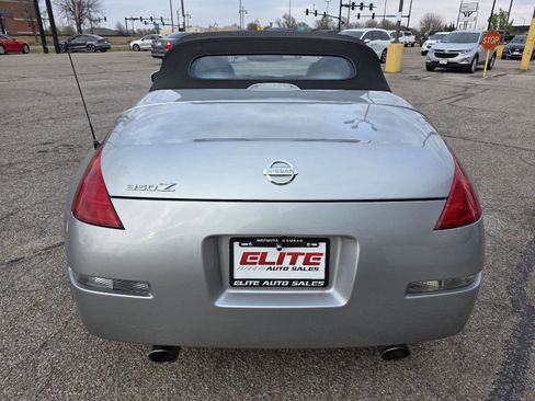 Used 2005 Nissan 350Z Touring image 14