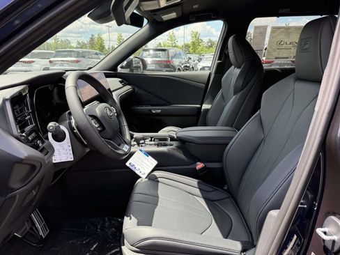 New 2026 Lexus TX 500h AWD image 12