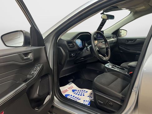 Used 2023 Ford Escape Active AWD/4WD image 16