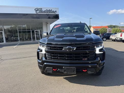 Used 2024 Chevrolet Silverado 1500 LT Trail Boss w/ Protection Package AWD/4WD image 2