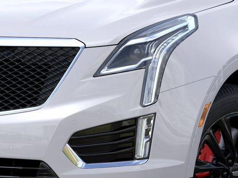 New 2025 Cadillac XT5 Sportv image 40