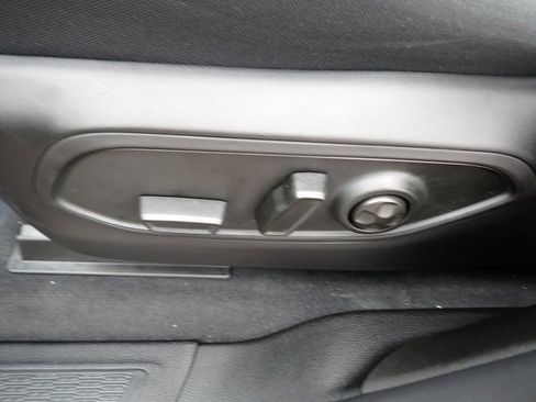 New 2025 Jeep Grand Cherokee Laredo image 17