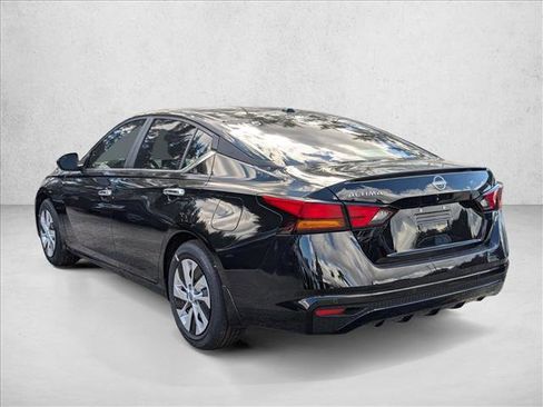 Certified 2025 Nissan Altima 2.5 S image 8